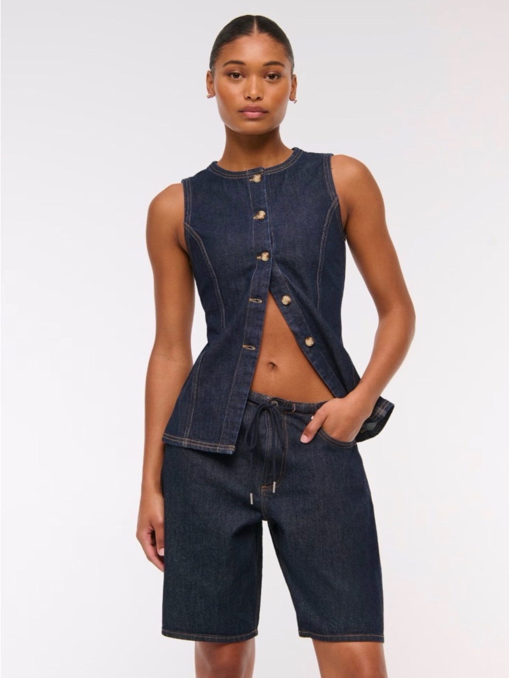 Abercrombie & Fitch Curve Love Mid Rise Jort